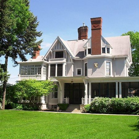 Alexander Mansion Bed & Breakfast Winona Exterior photo