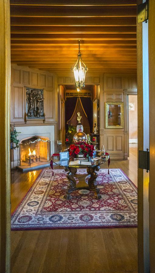 Alexander Mansion Bed & Breakfast Winona Exterior photo