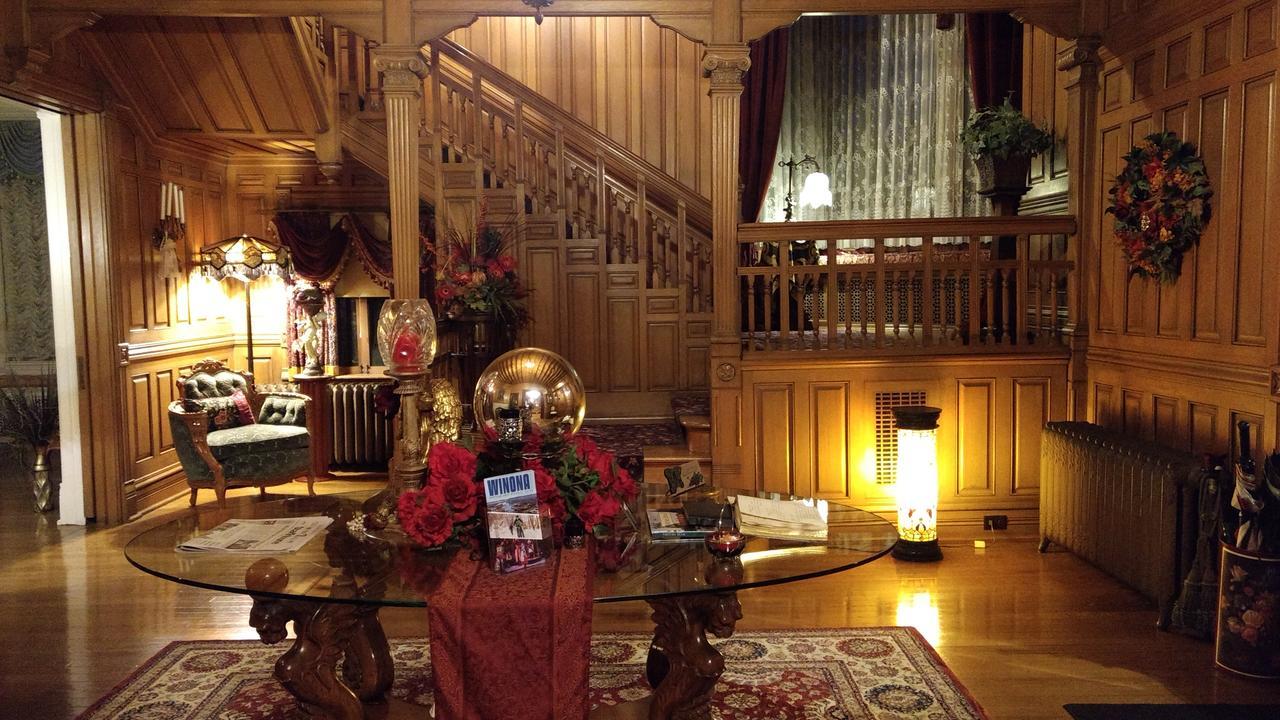 Alexander Mansion Bed & Breakfast Winona Exterior photo