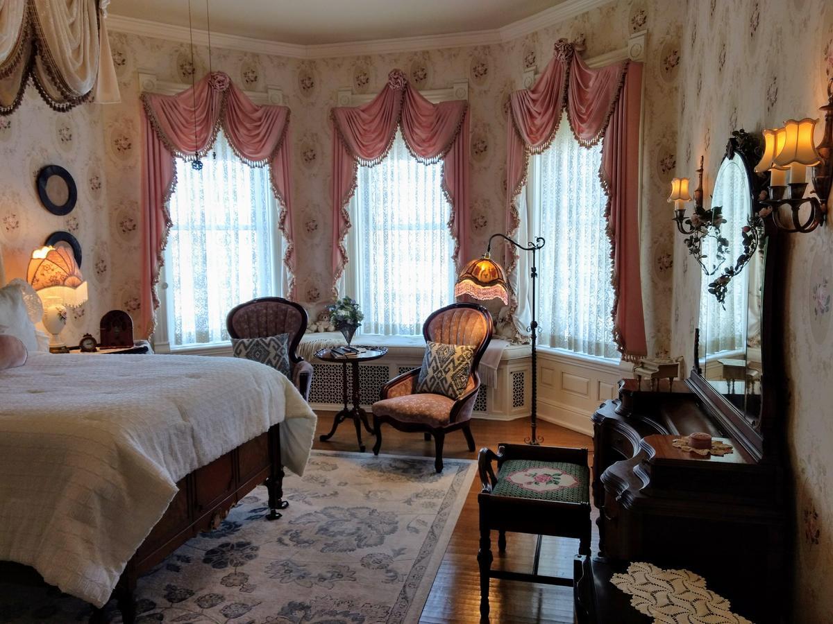 Alexander Mansion Bed & Breakfast Winona Exterior photo