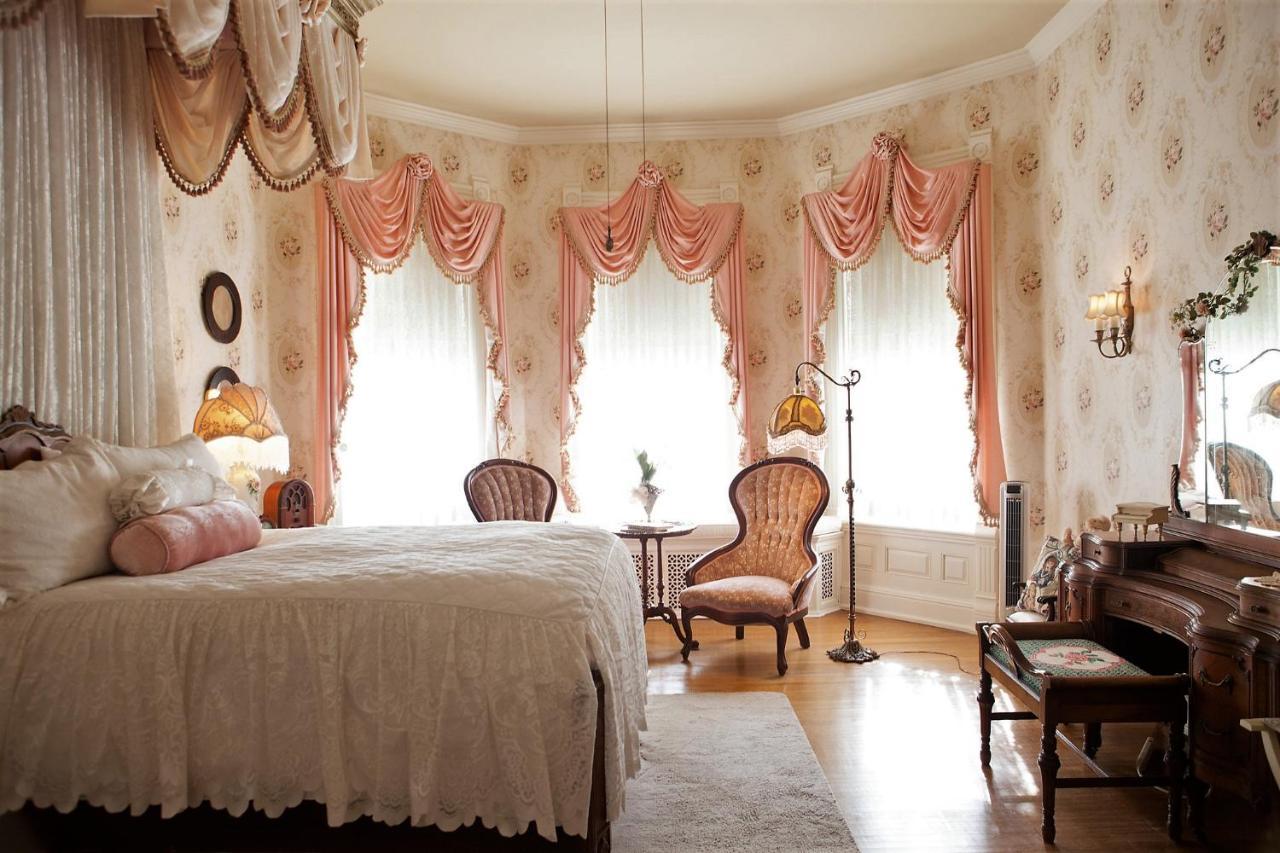 Alexander Mansion Bed & Breakfast Winona Exterior photo