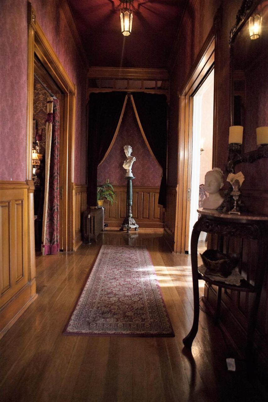 Alexander Mansion Bed & Breakfast Winona Exterior photo