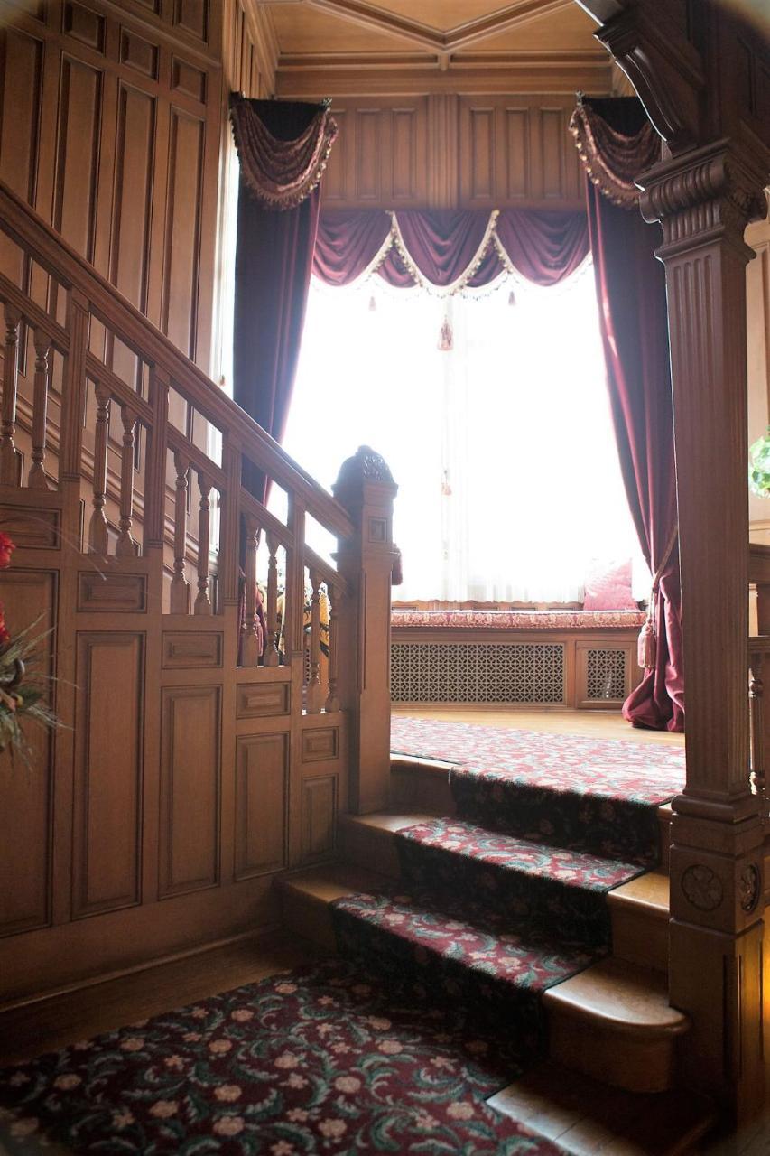 Alexander Mansion Bed & Breakfast Winona Exterior photo